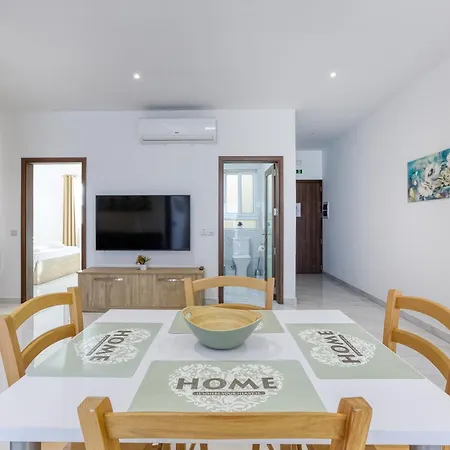 Lejlighed Cosy 2br Penthouse With Private Terrace In By 360 Estates