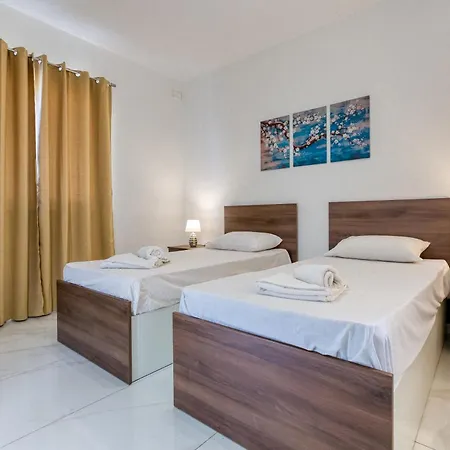 Cosy 2br Penthouse With Private Terrace In By 360 Estates Apartment *